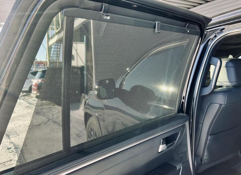 Toyota Sequoia, III 3.5hyb AT (437 л.с.) 4WD