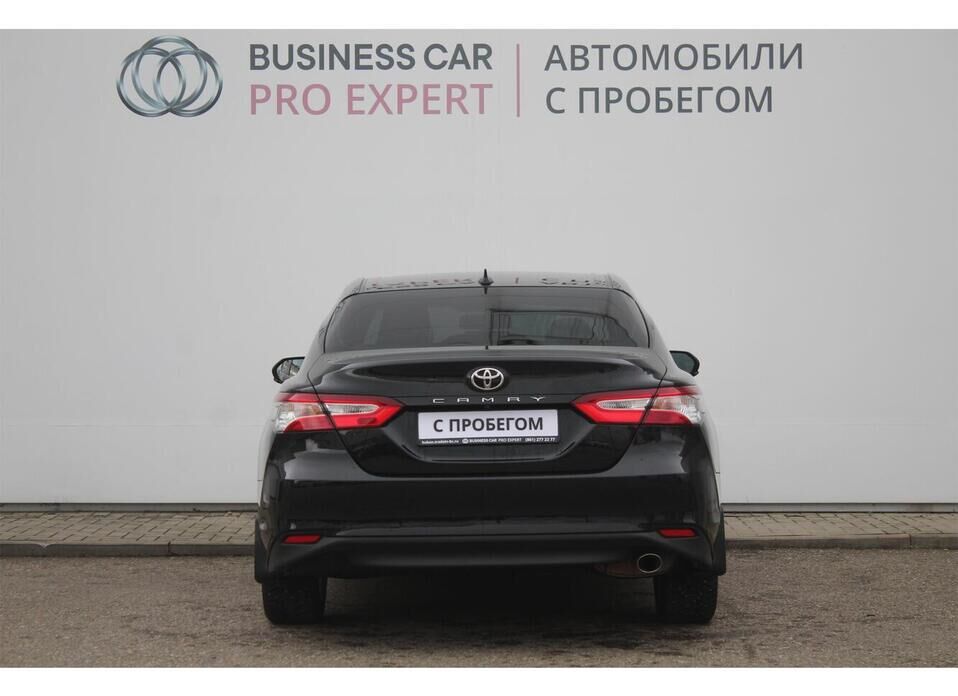 Toyota Camry 2.5 AT (200 л.с.)