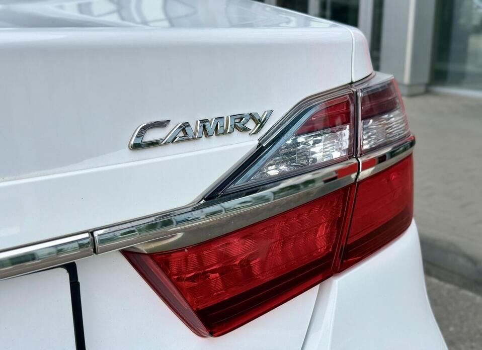 Toyota Camry, VII (XV50) Рестайлинг 2.5 AT (181 л.с.)