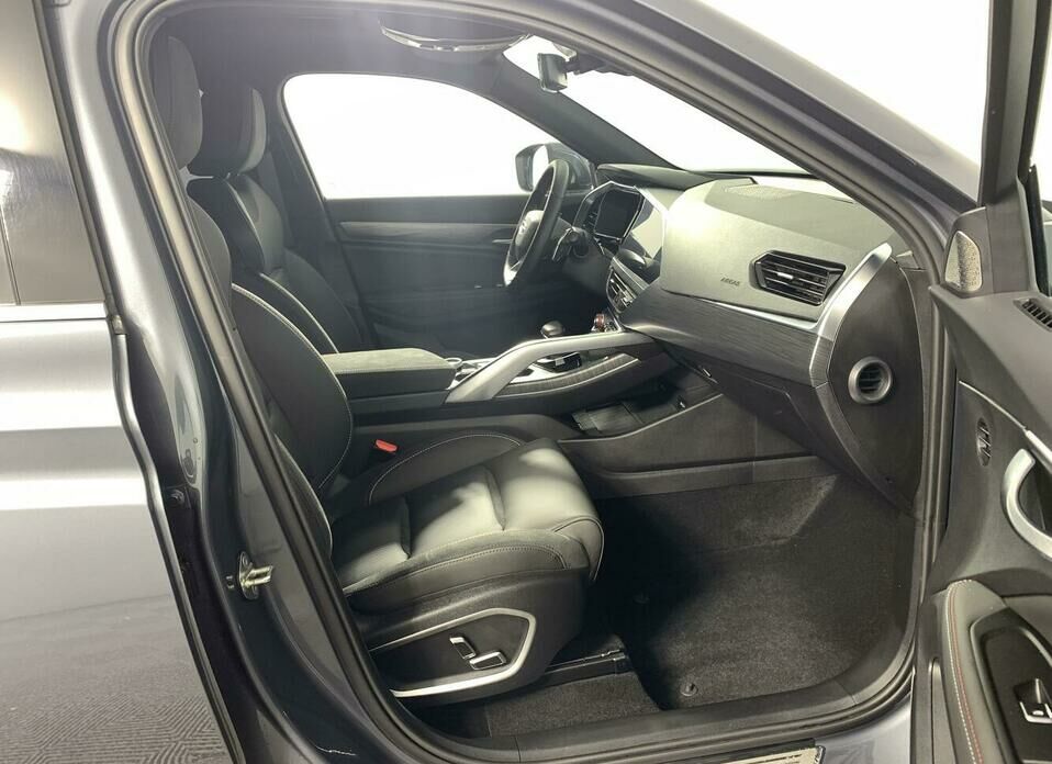 Geely Tugella 2.0 AT (238 л.с.) 4WD
