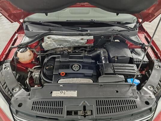 Volkswagen Tiguan, 2012 г., 183 976 км