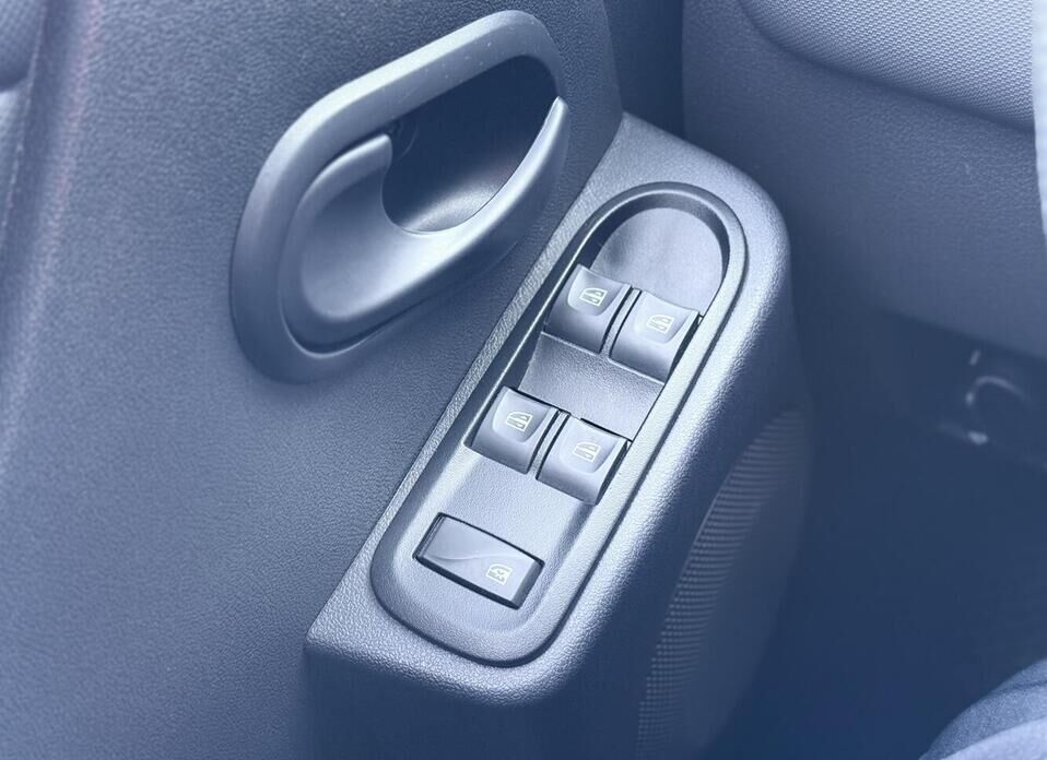 LADA (ВАЗ) Largus, I Рестайлинг 1.6 MT (90 л.с.)