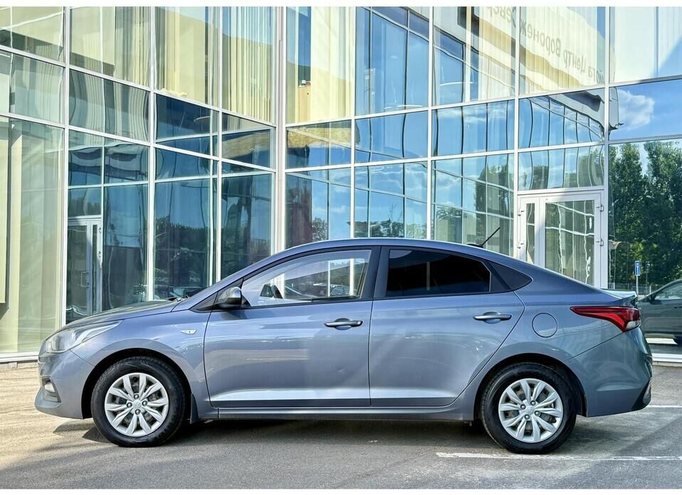 Hyundai Solaris, II 1.6 AT (123 л.с.)