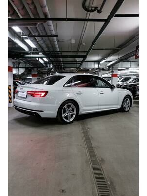 Audi A4, 2018 г., 151 353 км