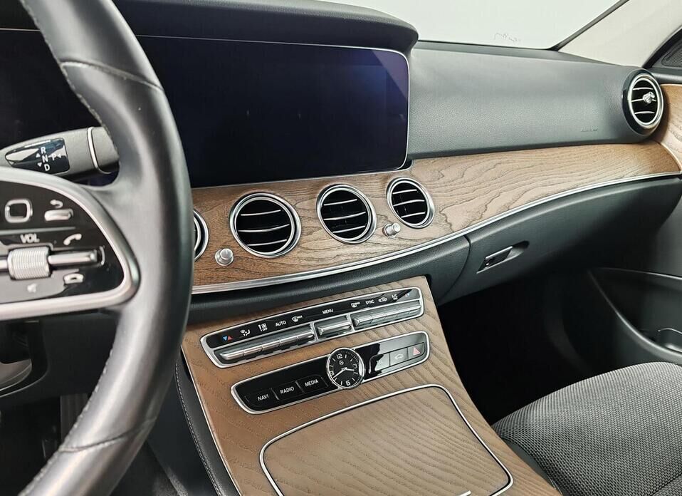 Mercedes-Benz E-Класс, V (W213, S213, C238) 220 d 2.0d AT (194 л.с.) 4WD