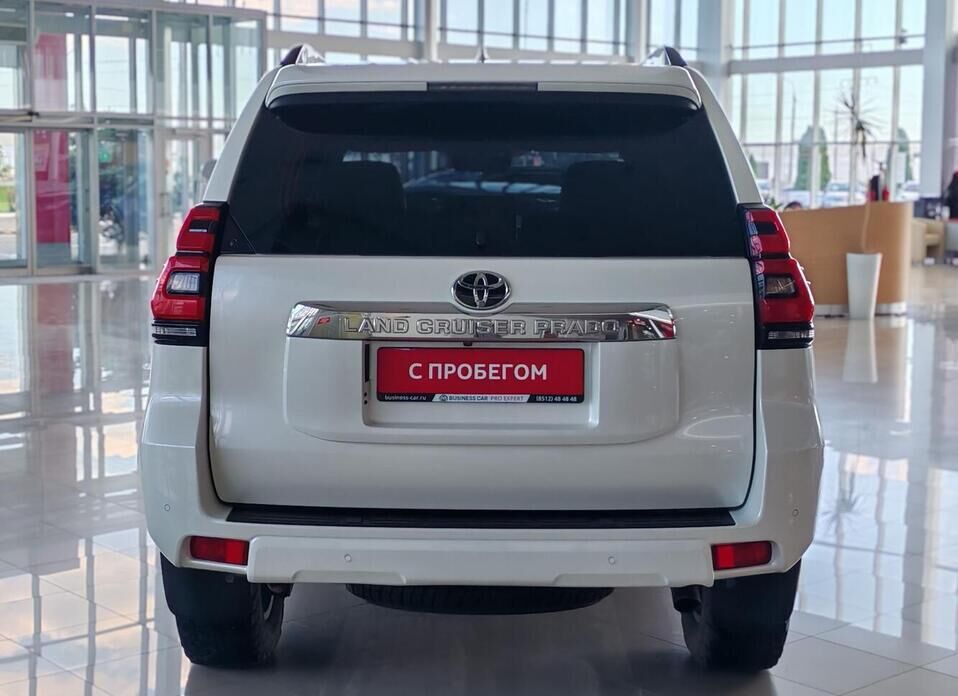 Toyota Land Cruiser Prado, 150 Series Рестайлинг 2 4.0 AT (249 л.с.) 4WD