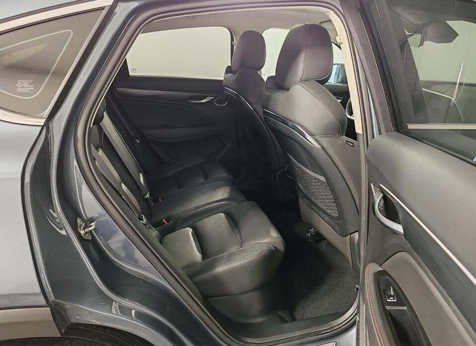 Geely Tugella, I Xingyue 2.0 AT (238 л.с.) 4WD