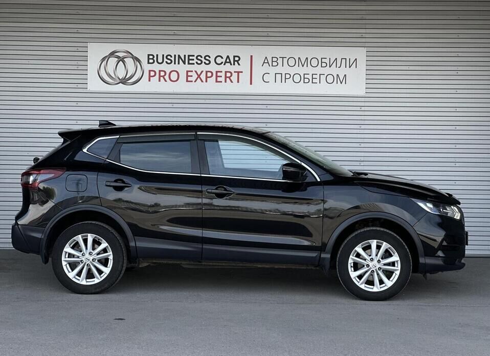 Nissan Qashqai, II Рестайлинг 2.0 CVT (144 л.с.)