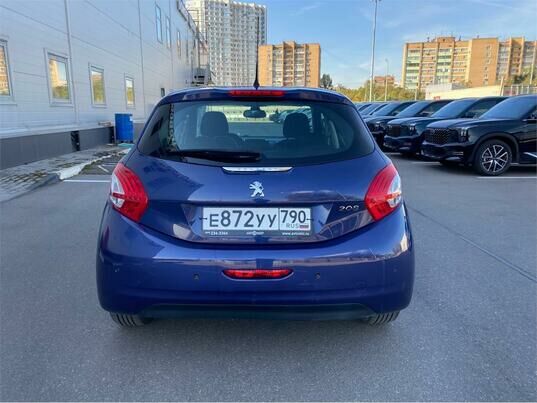 Peugeot 208, 2013 г., 116 332 км