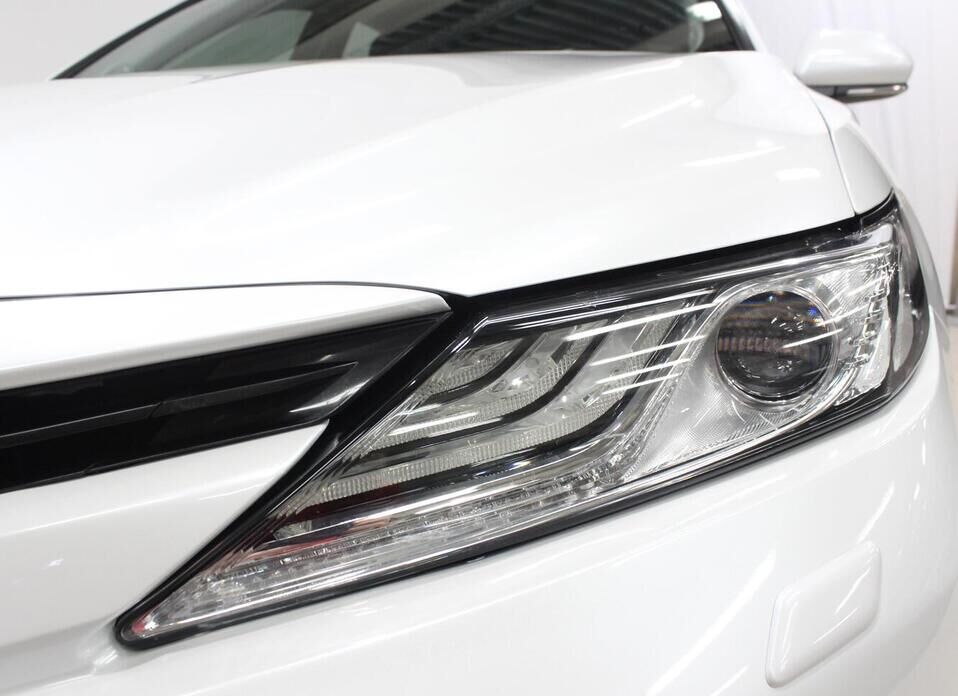 Toyota Camry, VIII (XV70) 2.5 AT (181 л.с.)