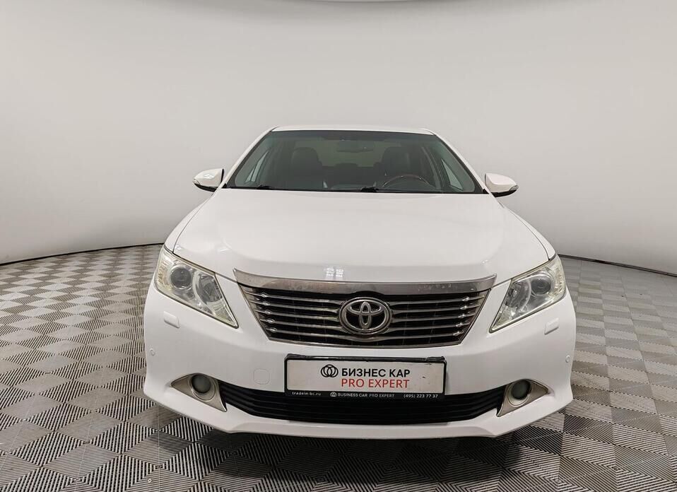 Toyota Camry, VII (XV50) 2.5 AT (181 л.с.)