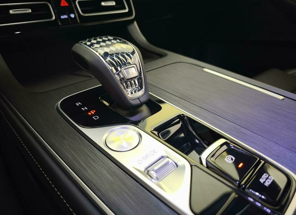 GAC GS8 2.0 AT (231 л.с.) 4WD