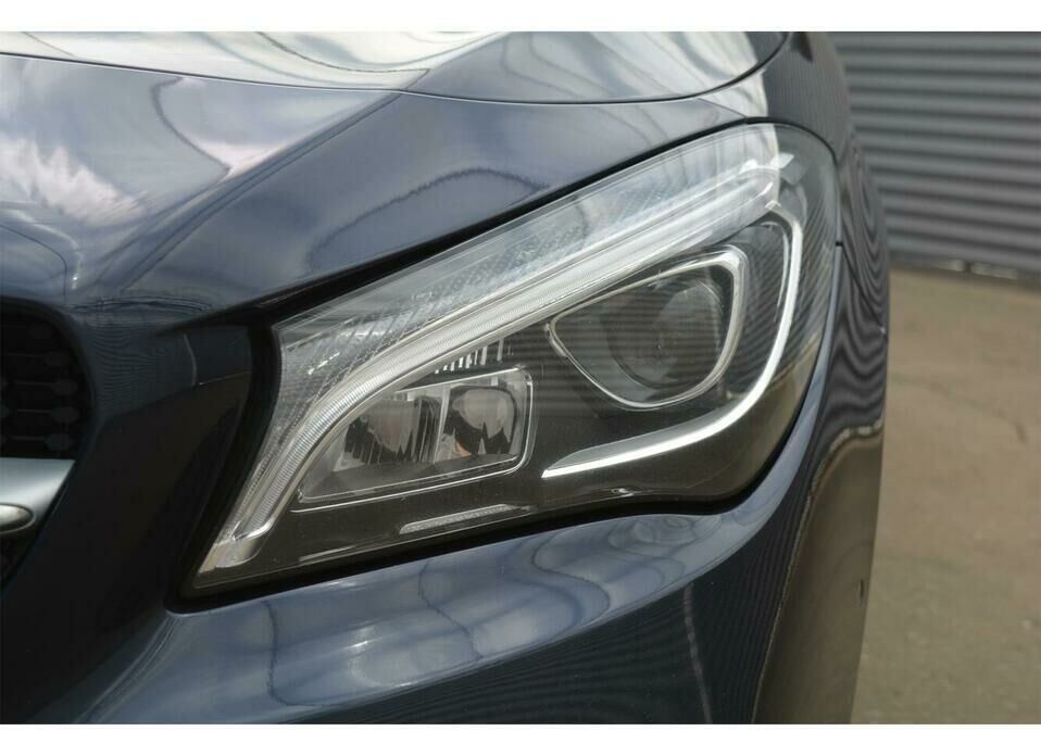 Mercedes-Benz CLA 200 1.6 AMT (150 л.с.)