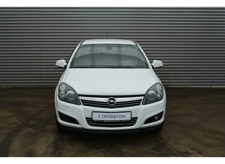 Opel Astra 1.8 AT (140 л.с.)