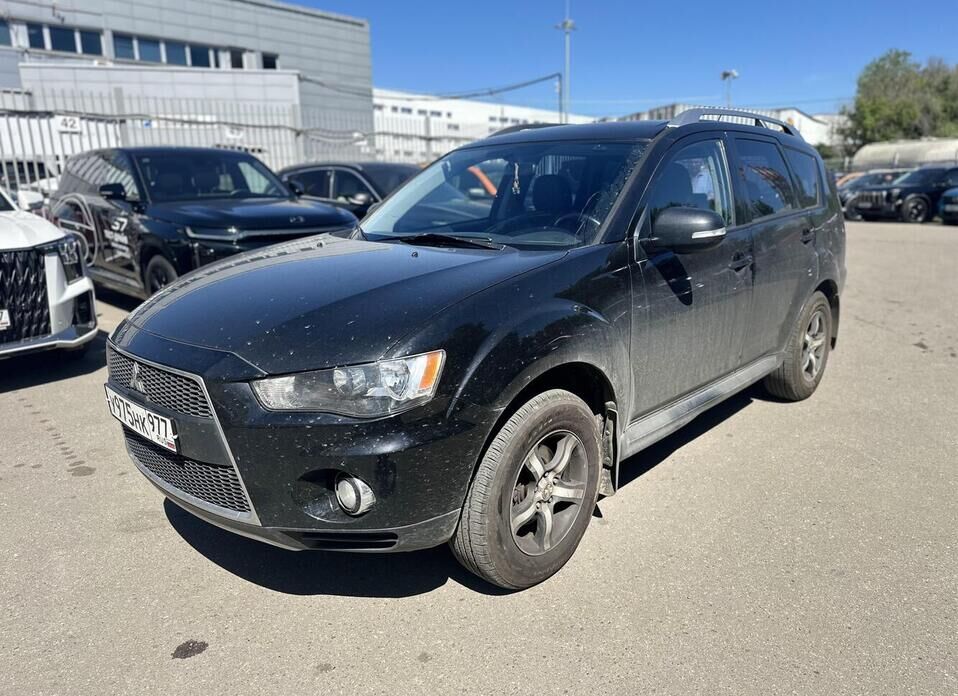 Mitsubishi Outlander, II Рестайлинг 2.0 CVT (147 л.с.)