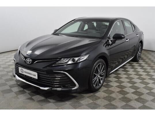 Toyota Camry, 2023 г., 18 952 км