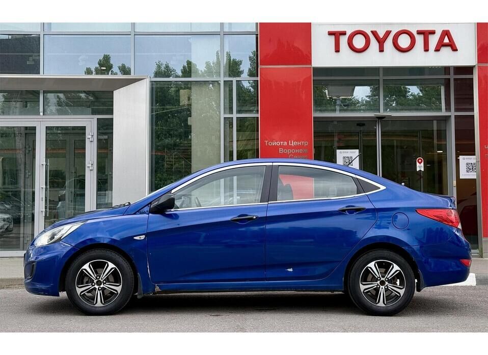 Hyundai Solaris, I 1.4 AT (107 л.с.)