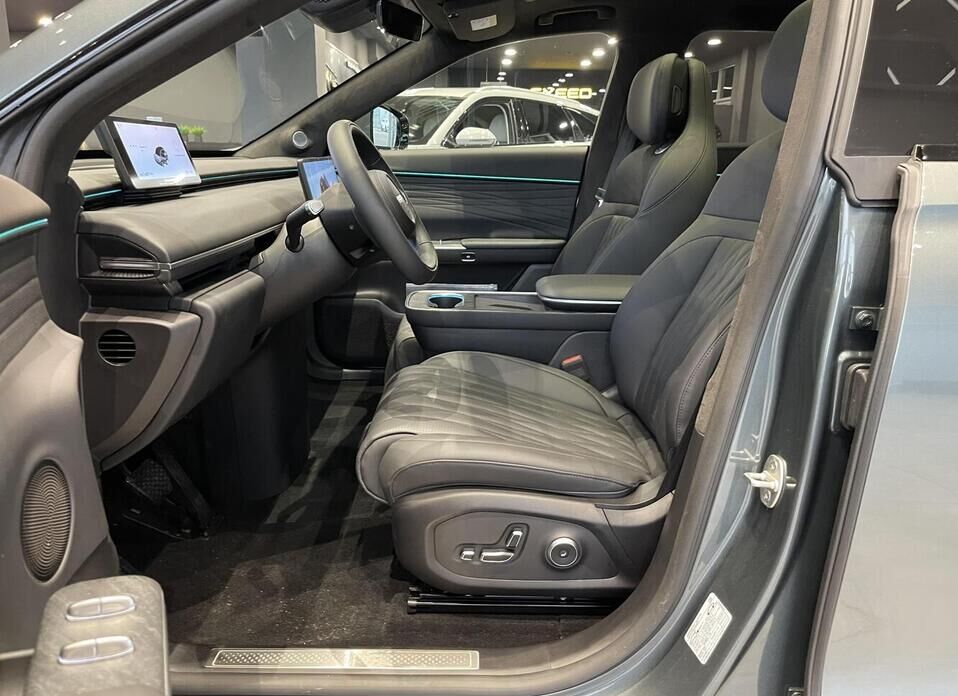 EXEED Exlantix ET 1.5hyb AT (469 л.с.) 4WD