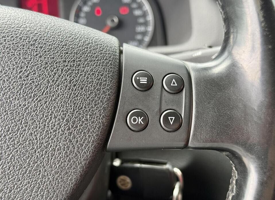 Volkswagen Touran, I Рестайлинг 1.4 MT (140 л.с.)