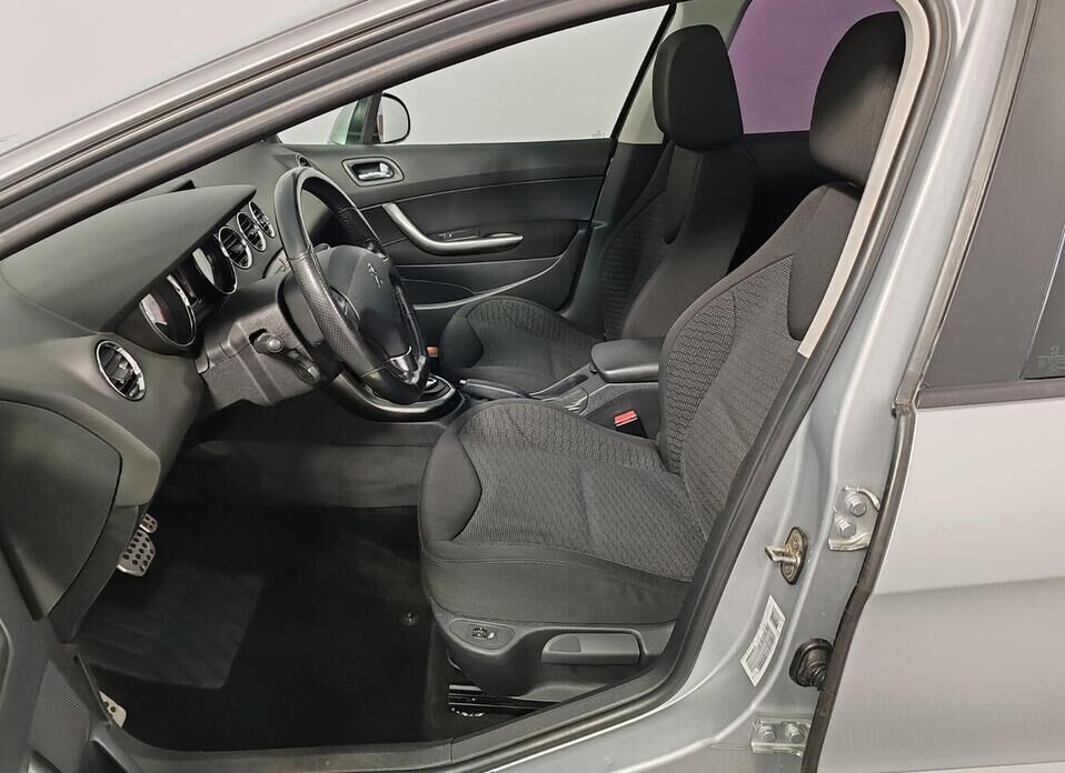Peugeot 308, I Рестайлинг 1.6 AT (120 л.с.)