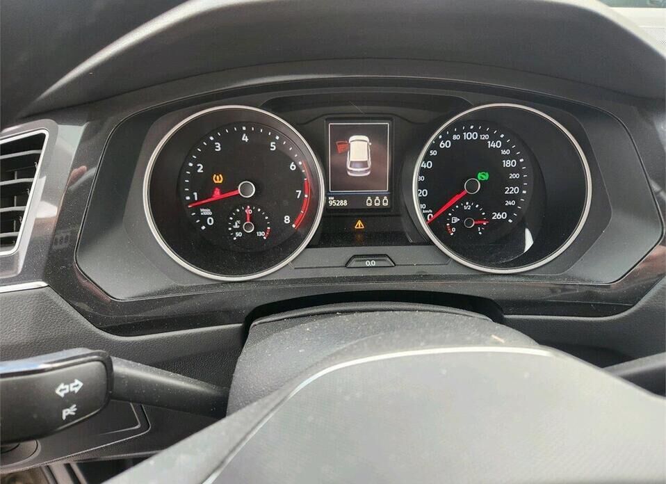 Volkswagen Tiguan, II Рестайлинг 2.0 AMT (180 л.с.) 4WD