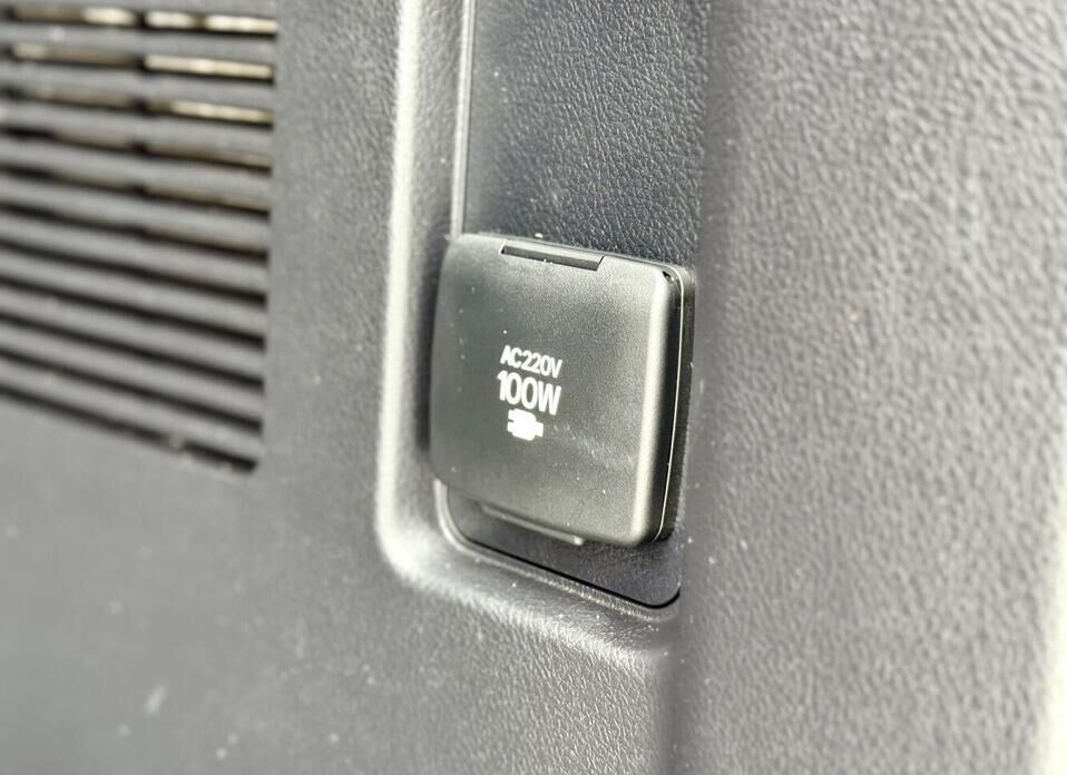 Toyota Land Cruiser Prado, 150 Series Рестайлинг 2 2.8d AT (204 л.с.) 4WD