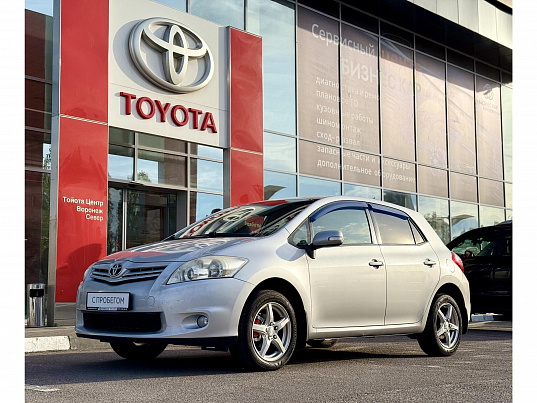 Toyota Auris, 2011 г., 341 871 км