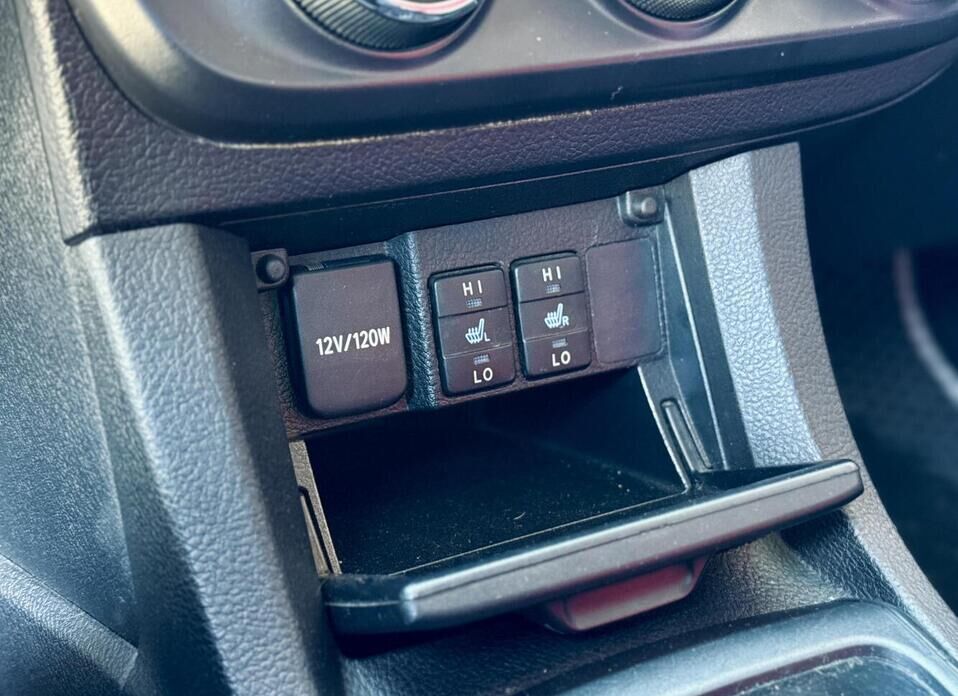 Toyota Corolla, XI (E160, E170) 1.6 CVT (122 л.с.)