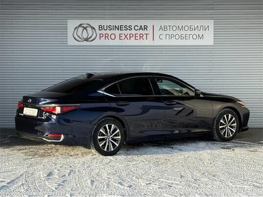Lexus ES, 2019 г., 101 618 км