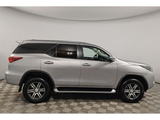 Toyota Fortuner, 2020 г., 82 504 км