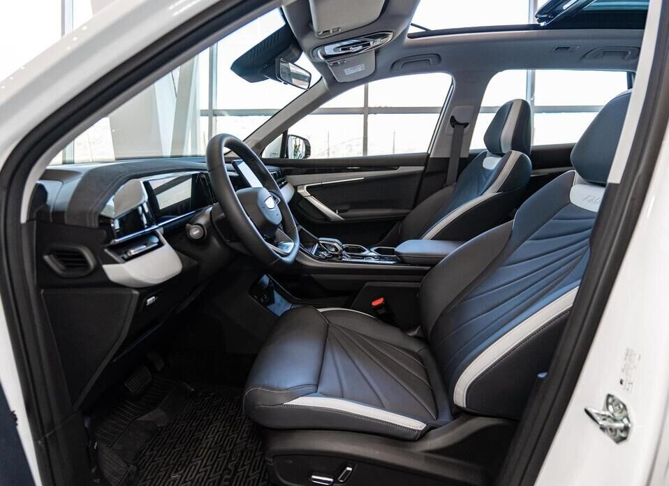 Geely Atlas, II 1.5 AMT (147 л.с.)