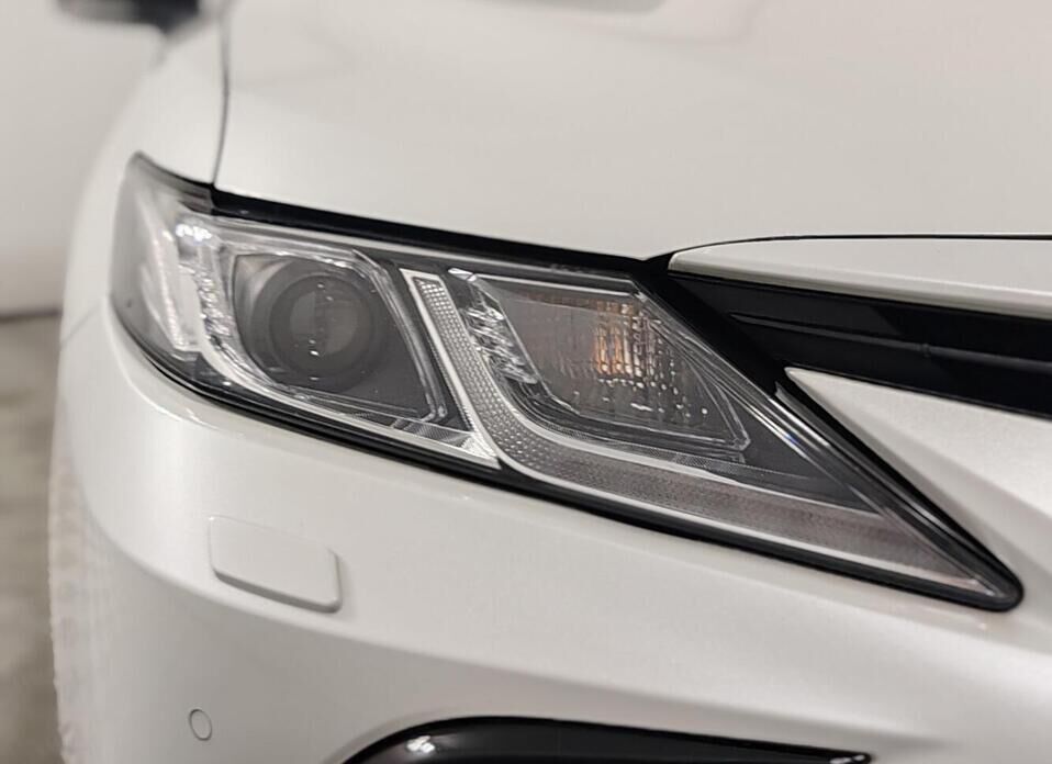 Toyota Camry, VIII (XV70) Рестайлинг 2.5 AT (200 л.с.)