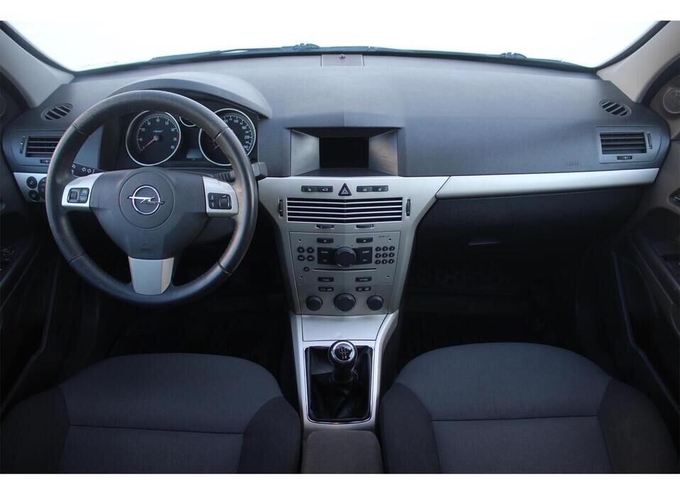Opel Astra 1.6 MT (115 л.с.)