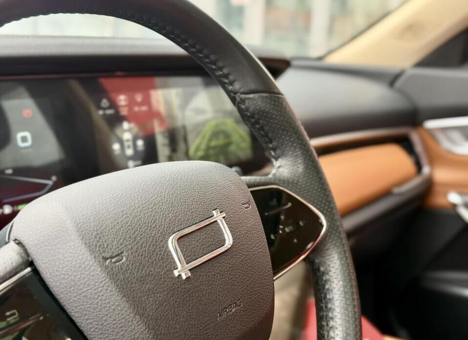 FAW Bestune T99, I Рестайлинг 6-speed 2.0 AT (224 л.с.)