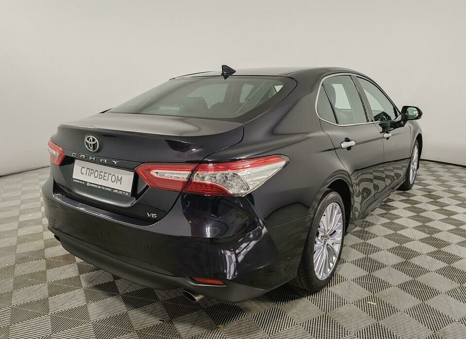 Toyota Camry 3.5 AT (249 л.с.)