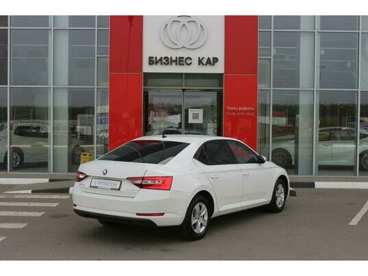 Skoda Superb, 2018 г., 88 177 км