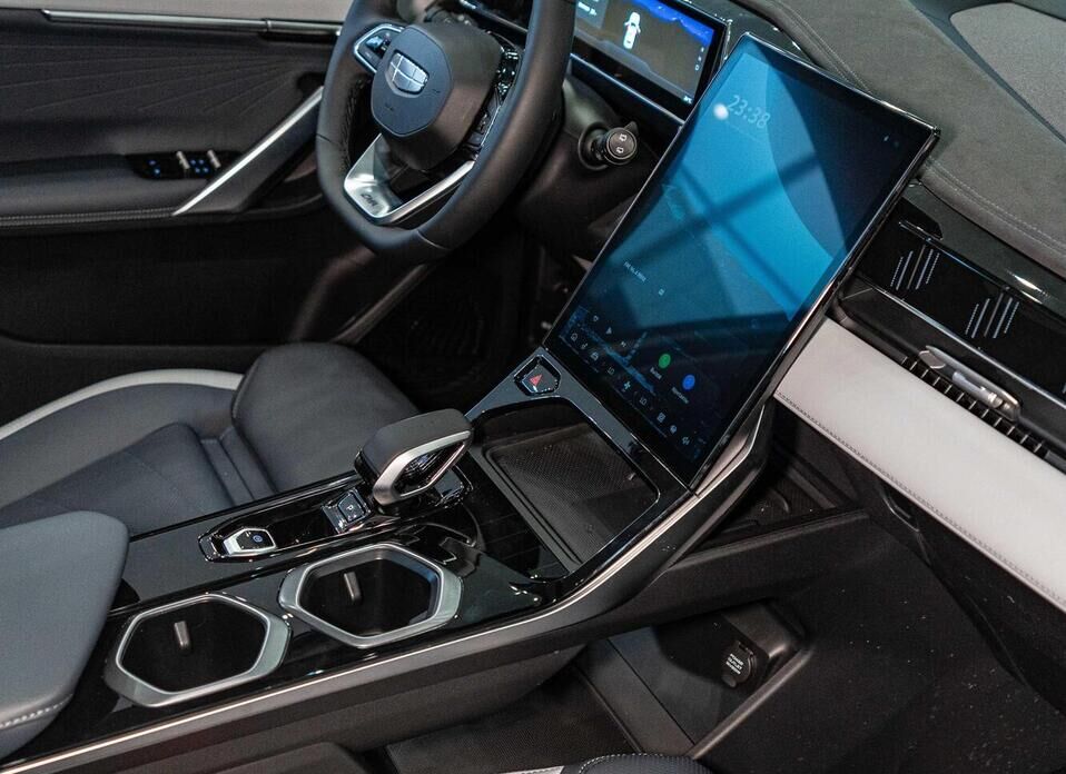 Geely Atlas, II 2.0 AT (200 л.с.) 4WD