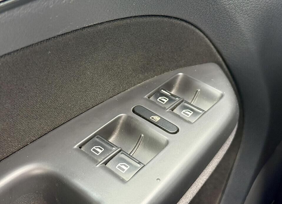 Volkswagen Touran, I Рестайлинг 1.4 MT (140 л.с.)