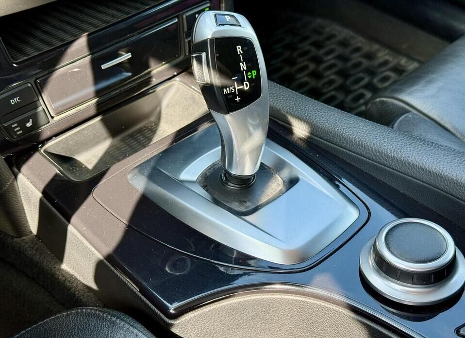 BMW 5 серии, V (E60/E61) Рестайлинг 525xi 3.0 MT (218 л.с.) 4WD
