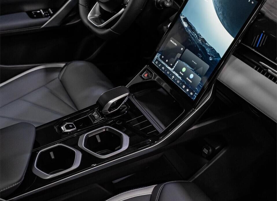 Geely Atlas, II 1.5 AMT (147 л.с.)