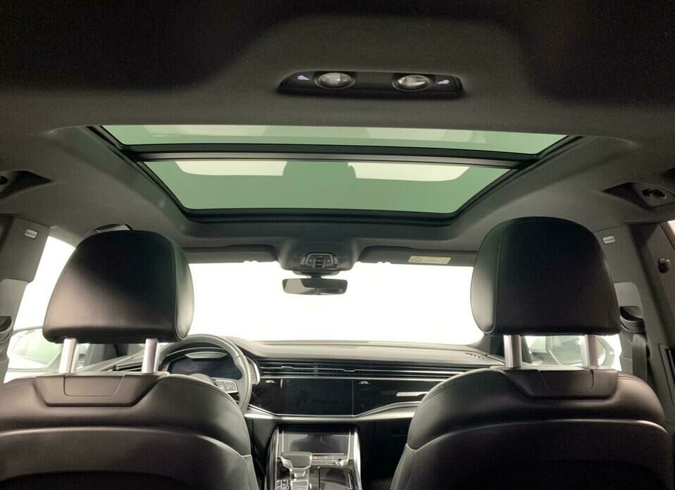 Audi Q8 55 TFSI 3.0 AT (340 л.с.) 4WD