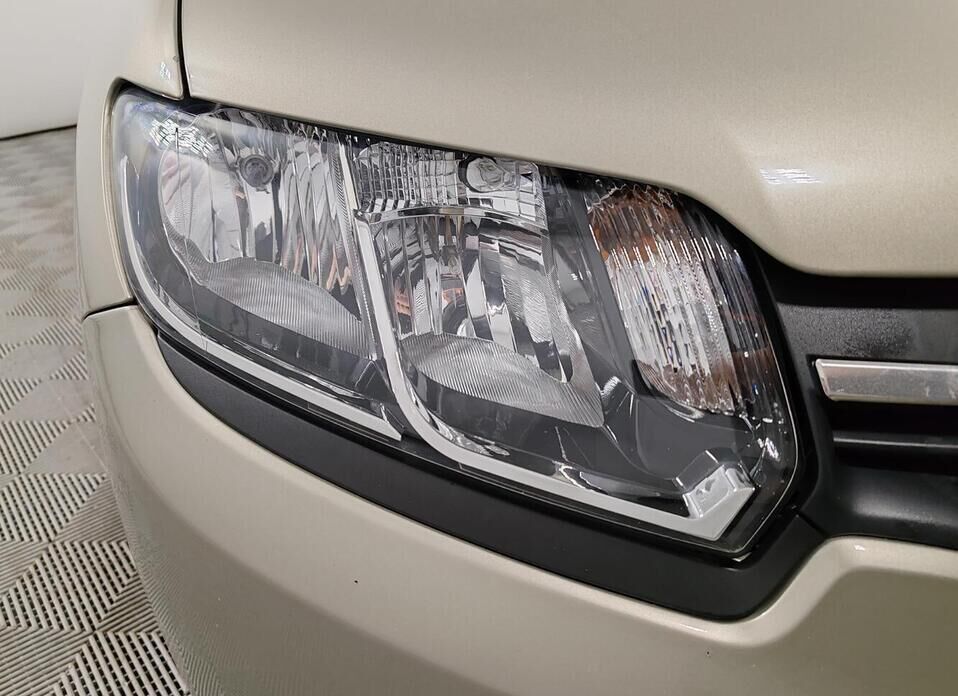 Renault Logan 1.6 AT (102 л.с.)
