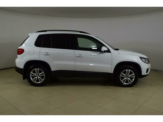 Volkswagen Tiguan, 2014 г., 142 110 км