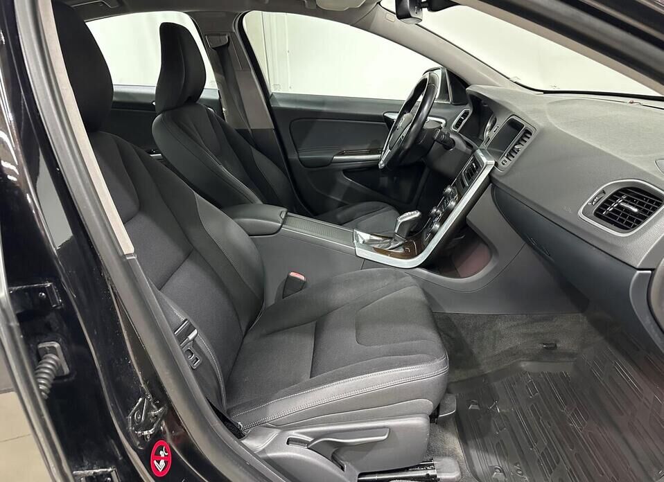 Volvo S60, II 2.5 AT (249 л.с.)