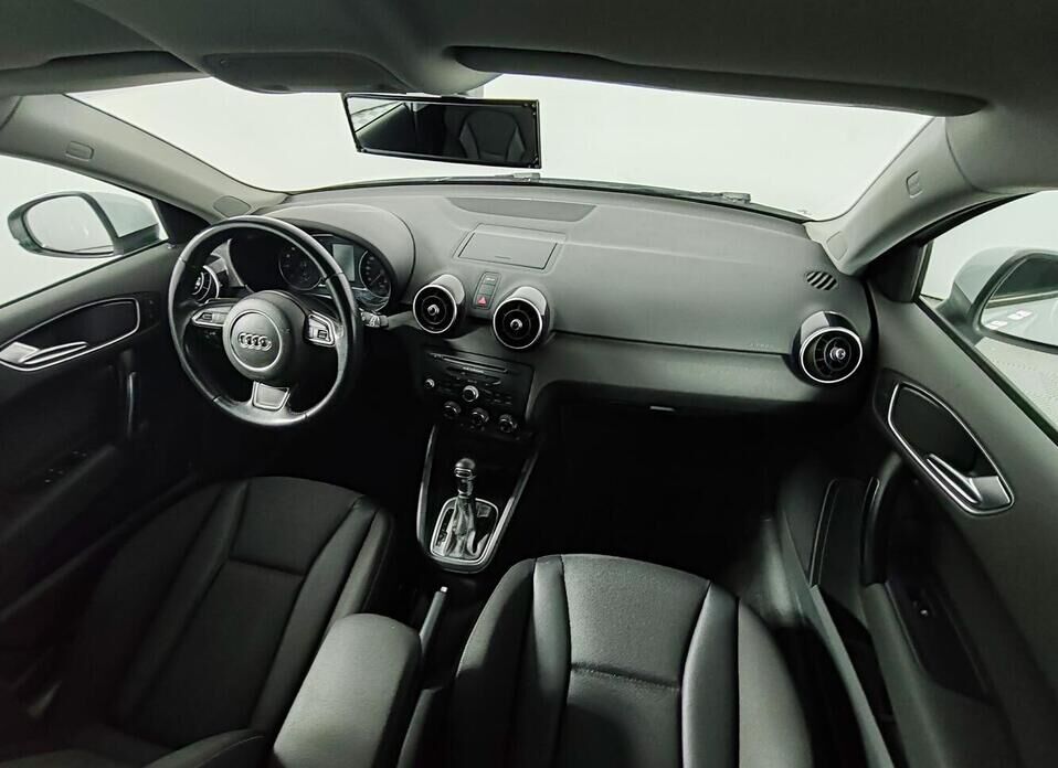 Audi A1, I (8X) 1.4 AMT (122 л.с.)