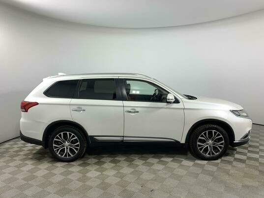 Mitsubishi Outlander, 2017 г., 139 425 км