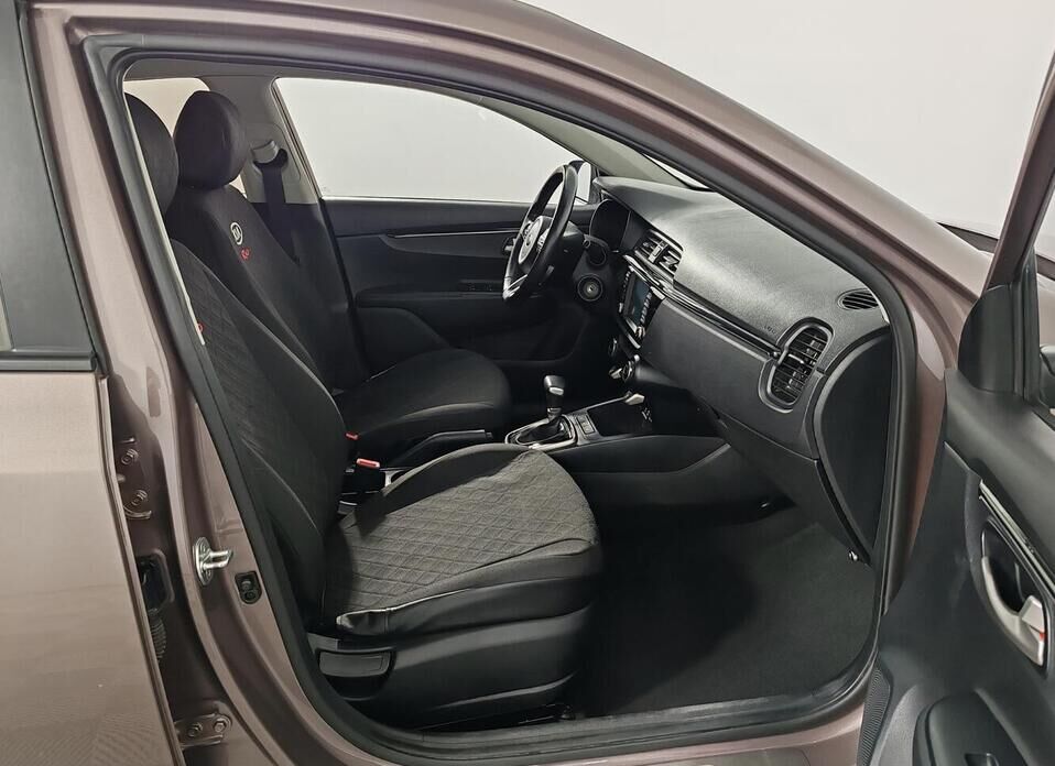 Kia Rio, IV 1.6 AT (123 л.с.)