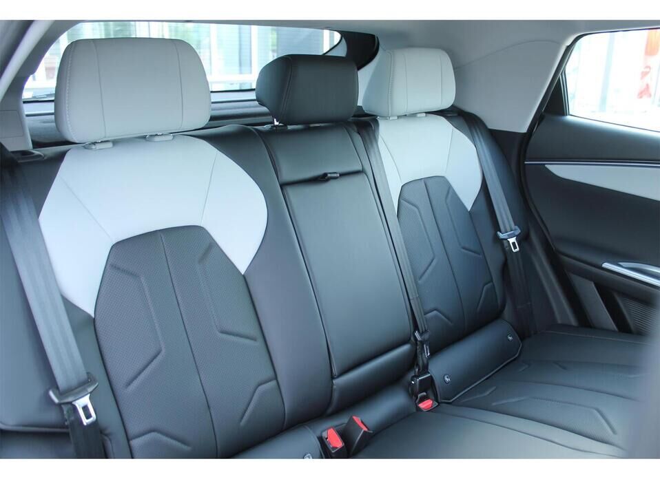 Omoda C5, II 1.5 AMT (147 л.с.) 4WD
