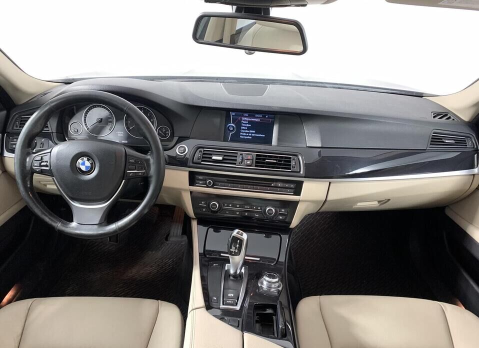 BMW 5 серии 523i 2.5 AT (204 л.с.)