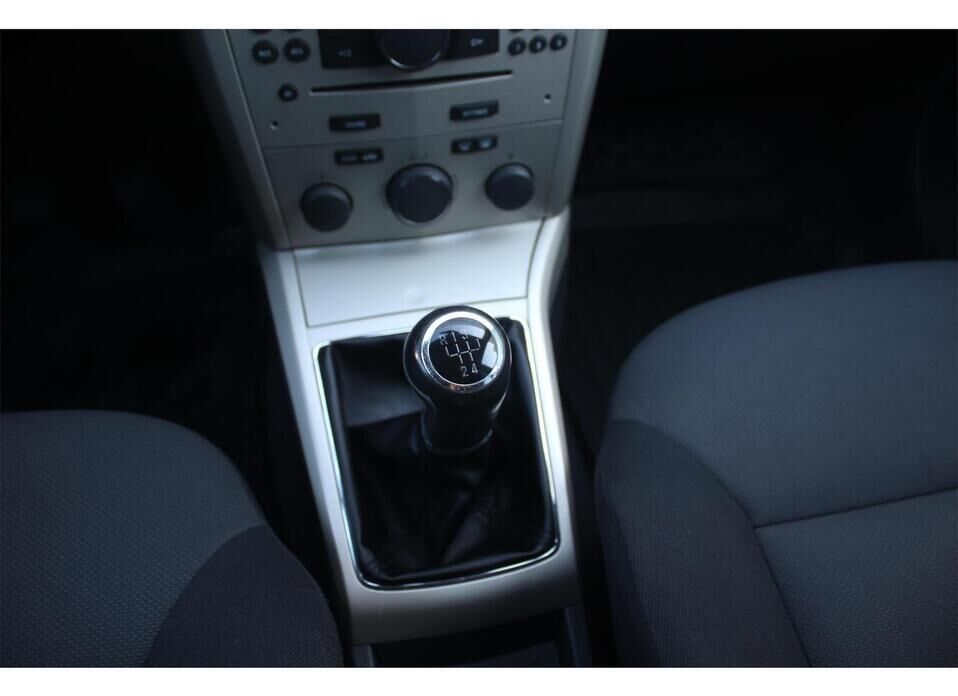 Opel Astra 1.6 MT (115 л.с.)